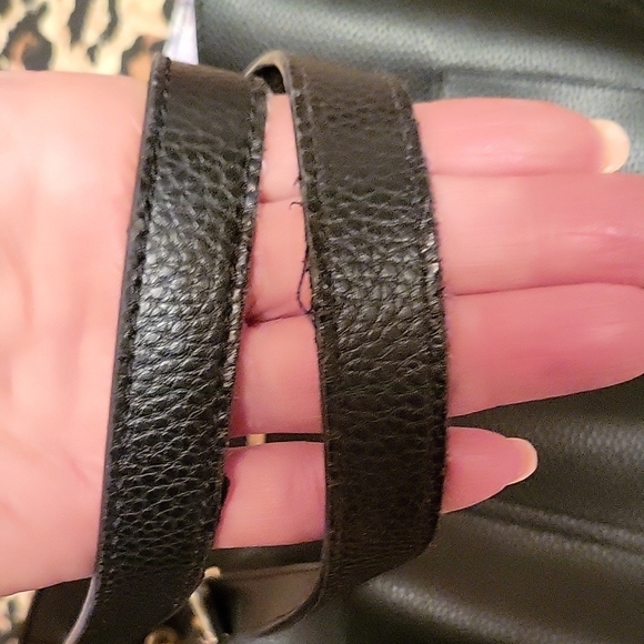 Steve Madden Black Vegan Leather Tote Bag with Floral Clutch/Cosmetic Pouch - Picture 12 of 16